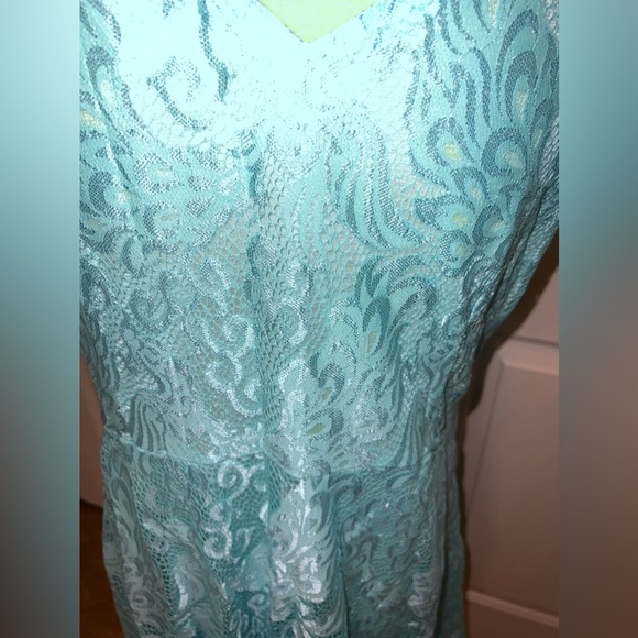 $5 LACE DRESS. NEW WITHOUT TAGS. SIZE L. $5 IF BUNDLED - Picture 11 of 12